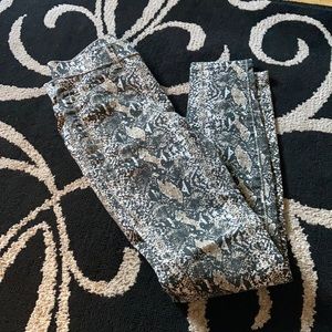 Snakeskin Vanillastar stretch dress pants.